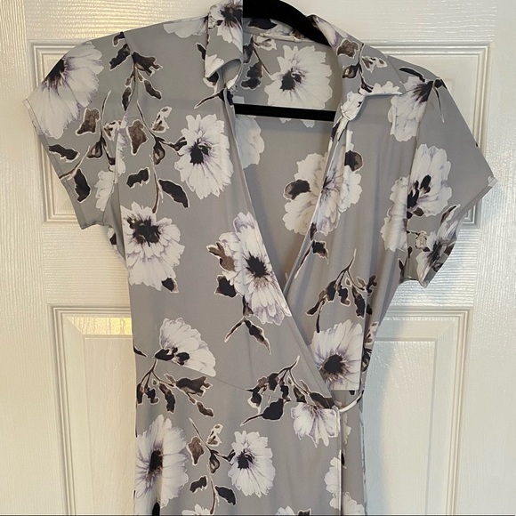 Floral print wrap dress with collar - Picture 2 of 2